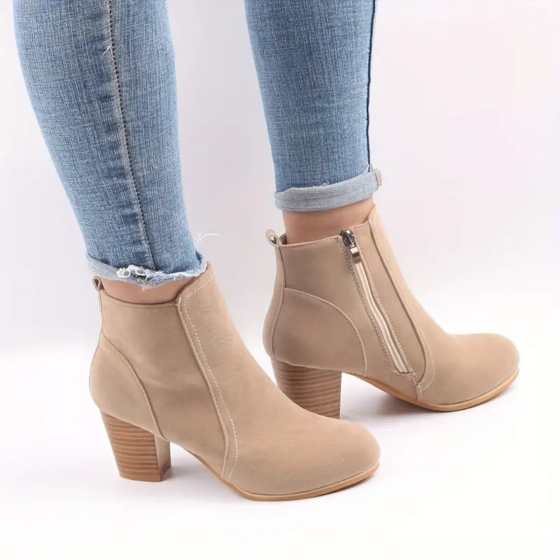 ARALYN™ | Orthopedic Chunky Heel Boot